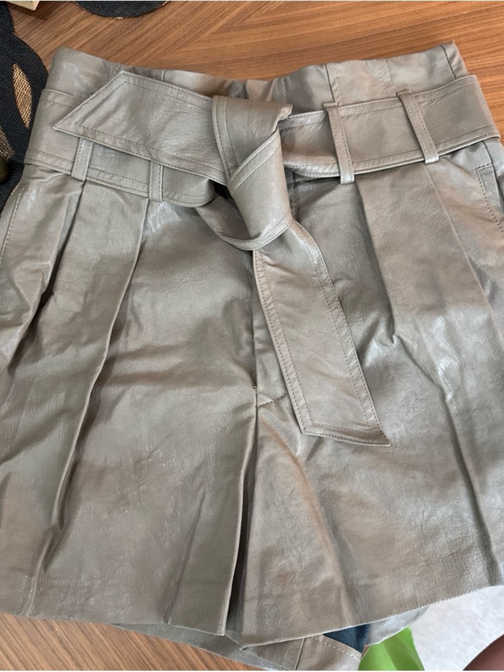 Zara beige faux Leather shorts with belt